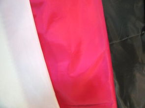 滌綸 合成纖維織物的科技與時(shí)尚融合